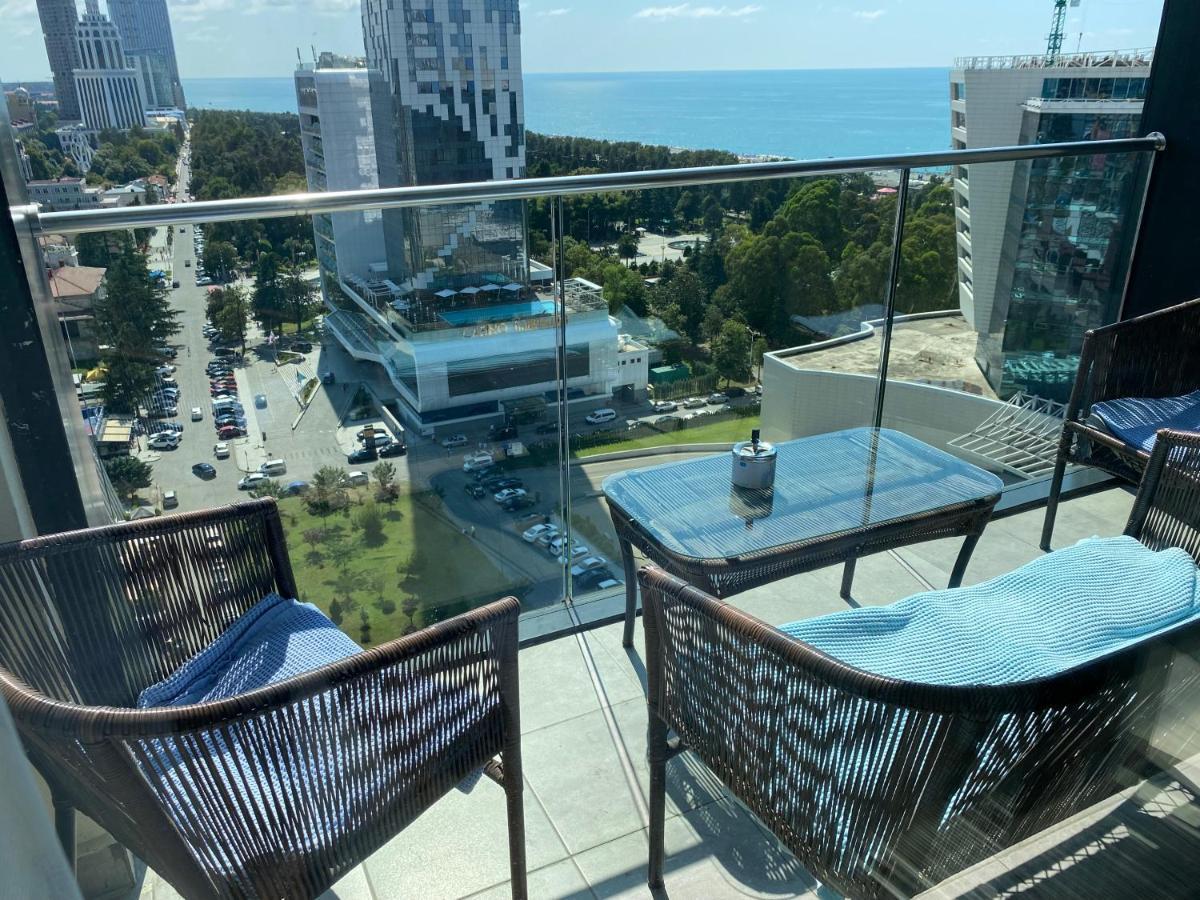 Apartment In Porta Batumi Tower Eksteriør bilde