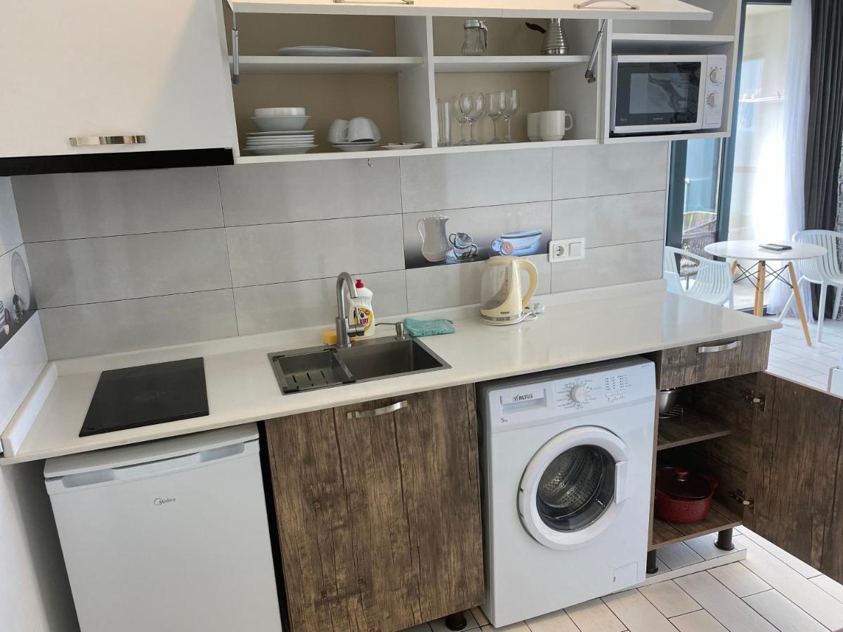 Apartment In Porta Batumi Tower Eksteriør bilde