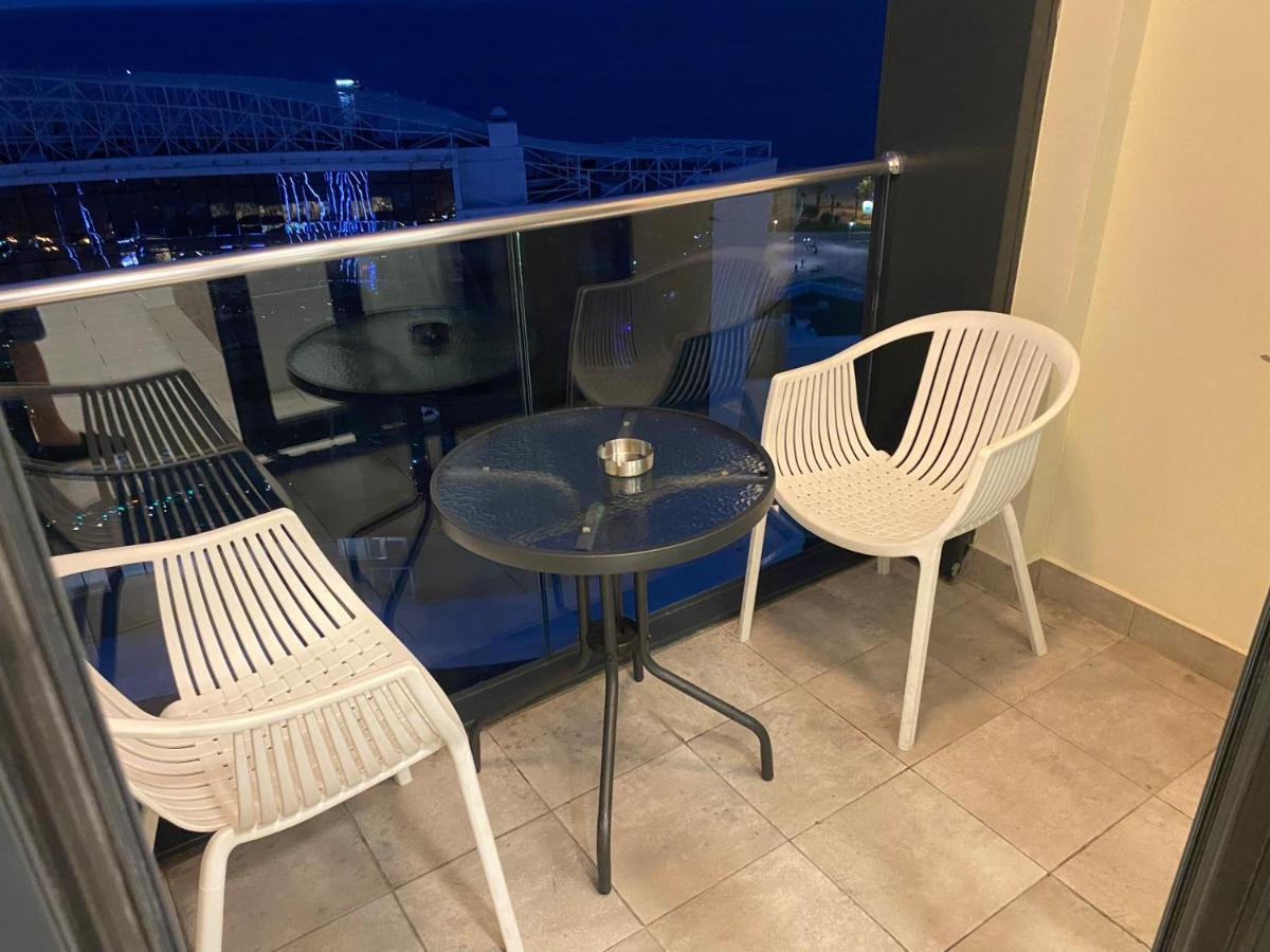 Apartment In Porta Batumi Tower Eksteriør bilde