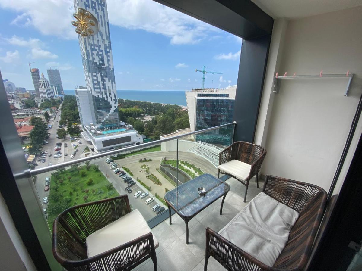 Apartment In Porta Batumi Tower Eksteriør bilde