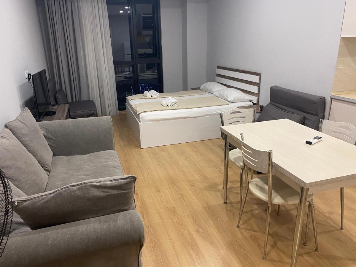 Apartment In Porta Batumi Tower Eksteriør bilde