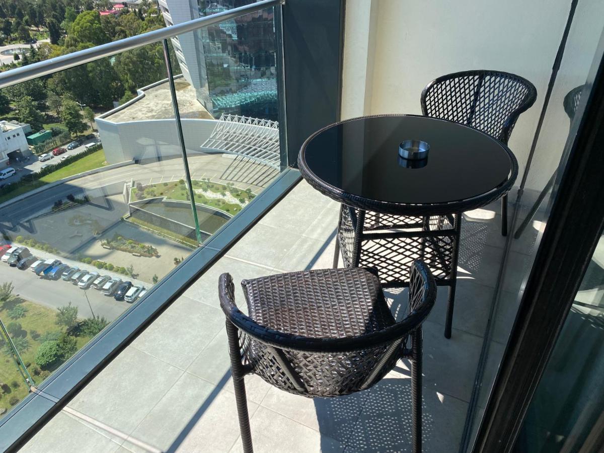 Apartment In Porta Batumi Tower Eksteriør bilde