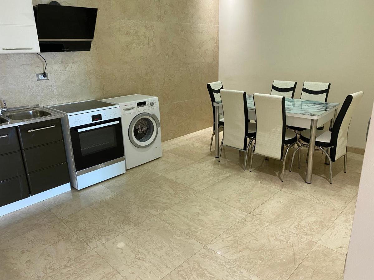 Apartment In Porta Batumi Tower Eksteriør bilde
