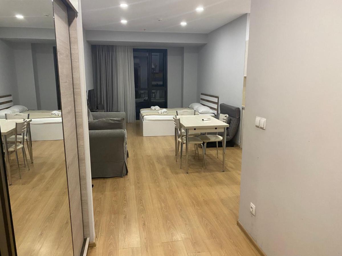 Apartment In Porta Batumi Tower Eksteriør bilde
