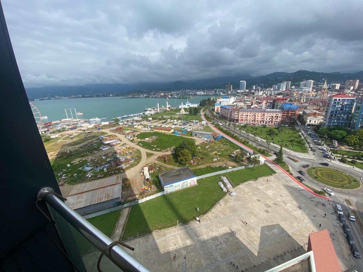 Apartment In Porta Batumi Tower Eksteriør bilde
