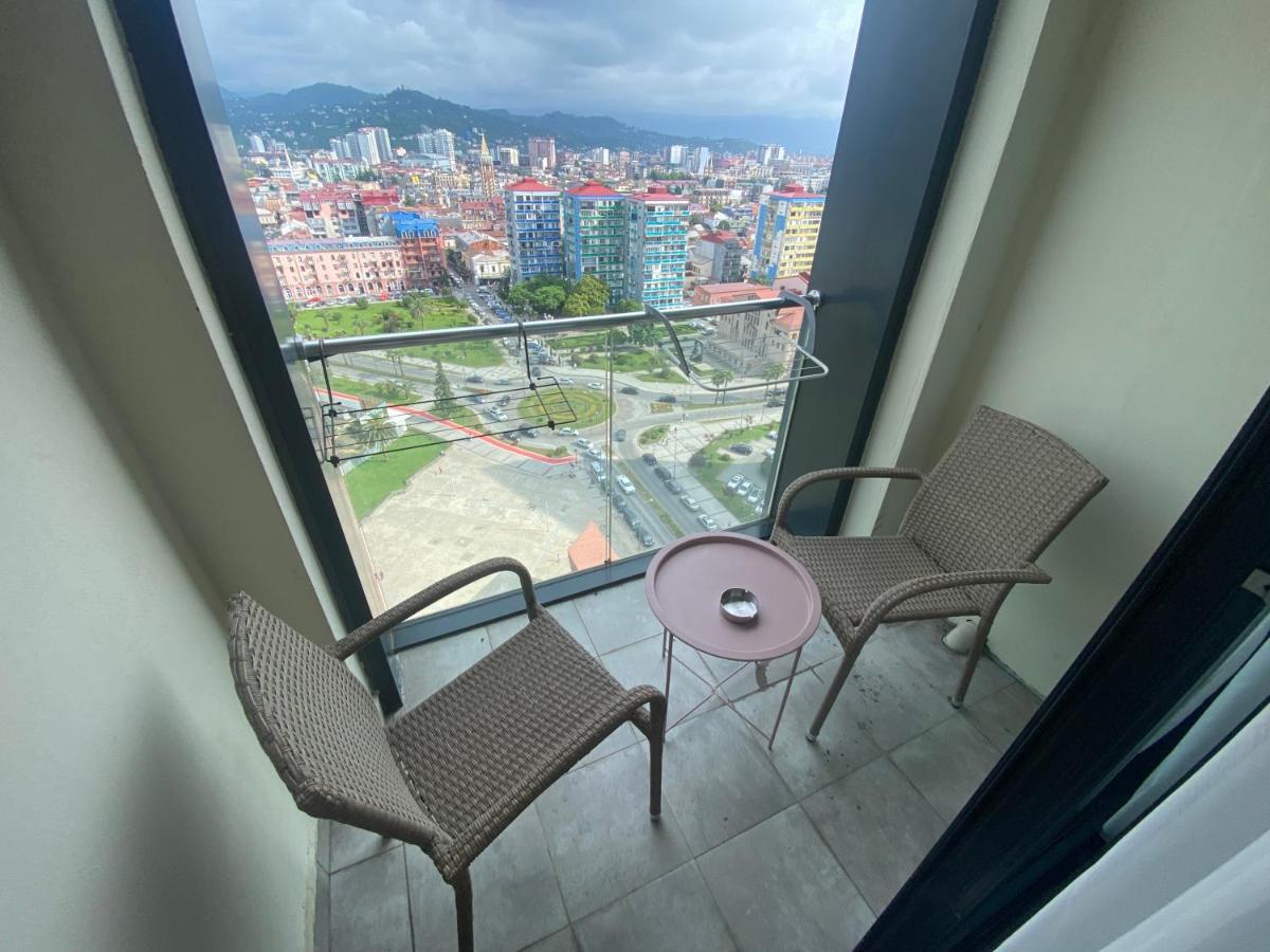 Apartment In Porta Batumi Tower Eksteriør bilde