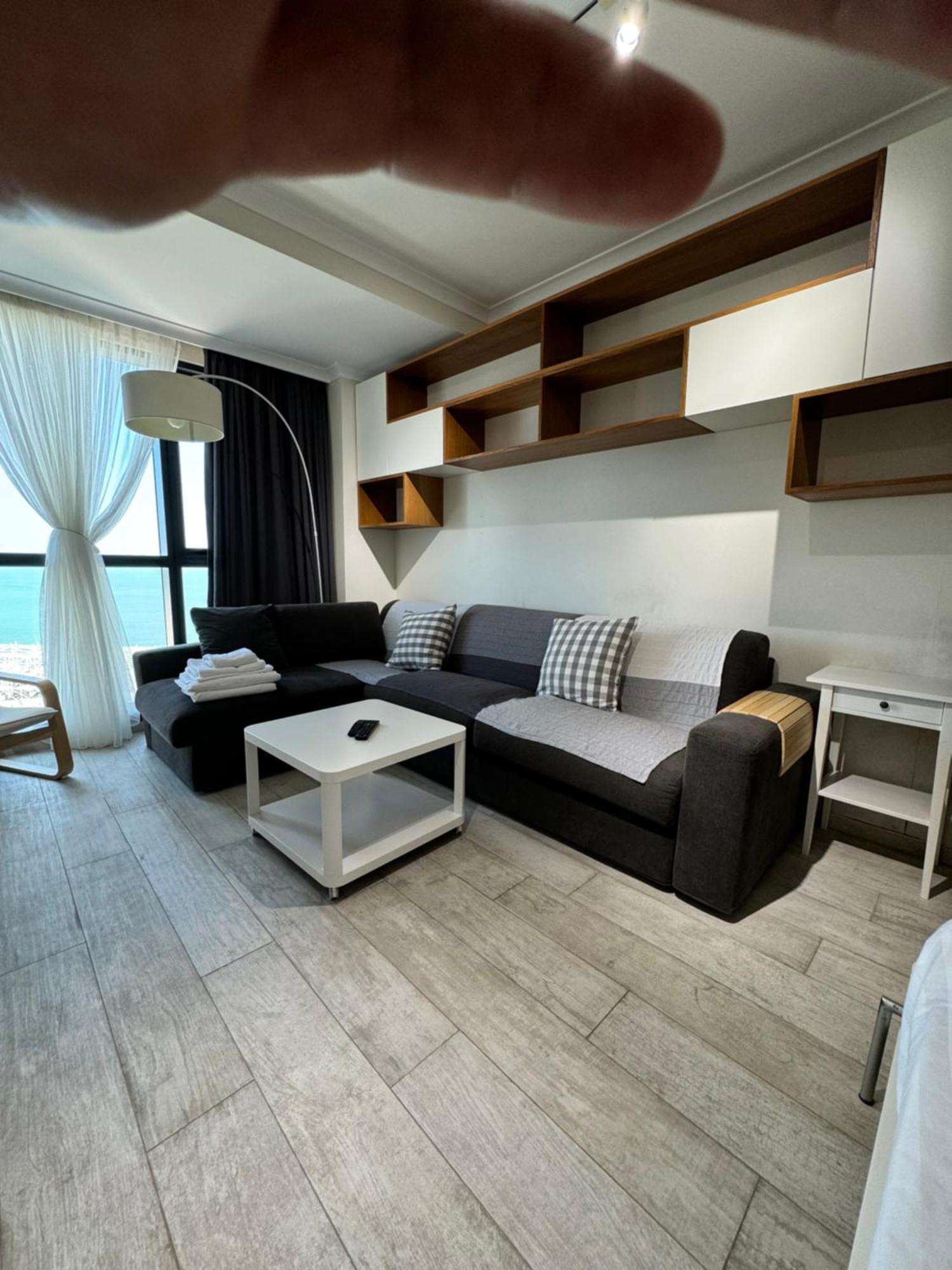 Apartment In Porta Batumi Tower Eksteriør bilde